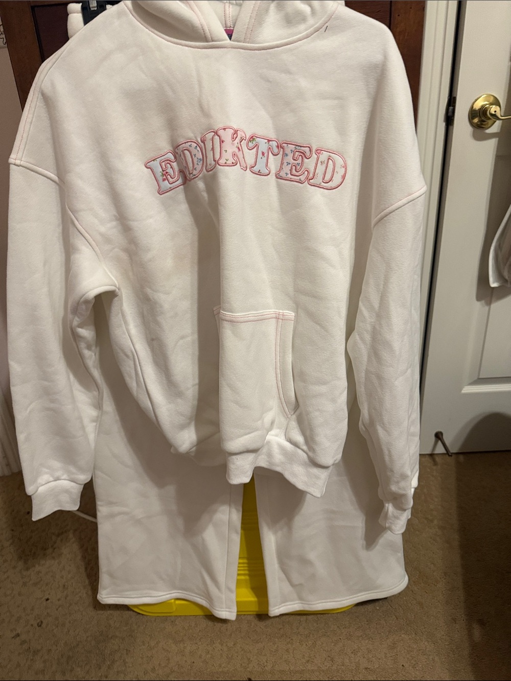 EDIKTED floral set